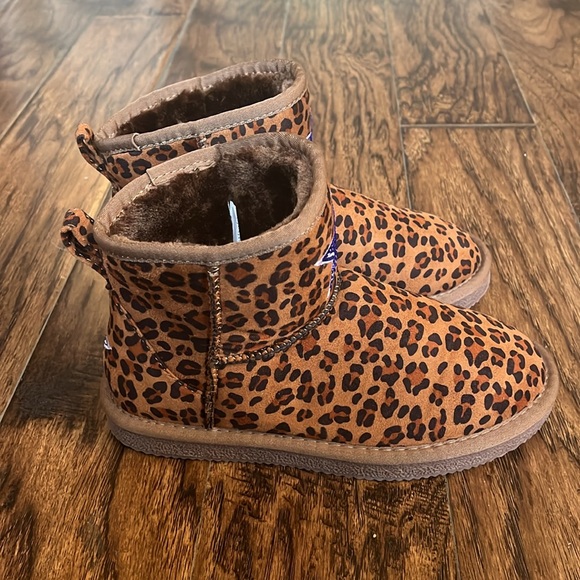 NWT!! NFL Dallas Cowboys leopard boots, size women’s 6 - Picture 3 of 11